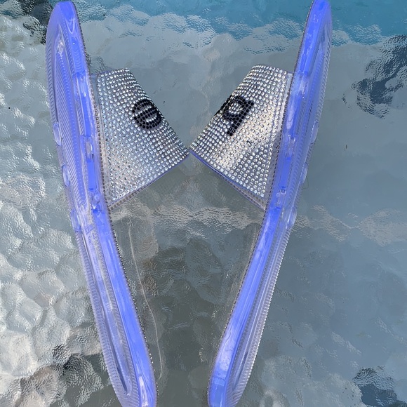 NWOT Bebe bling silver logo clear slide sandals. - Picture 8 of 10